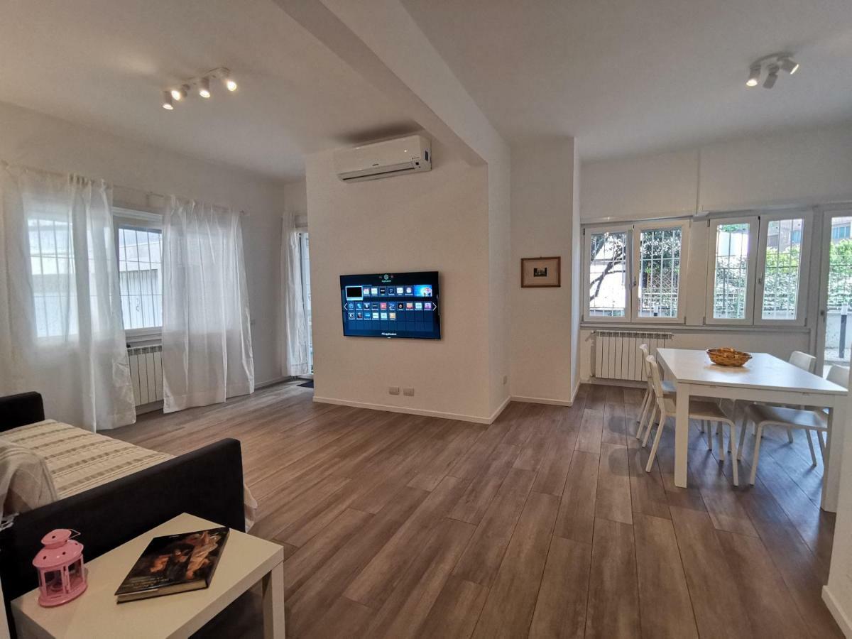 Cozy San Pietro Apartment โรม ภายนอก รูปภาพ